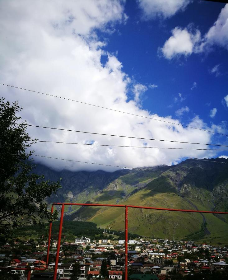 Belas Guesthouse Kazbegi Kültér fotó