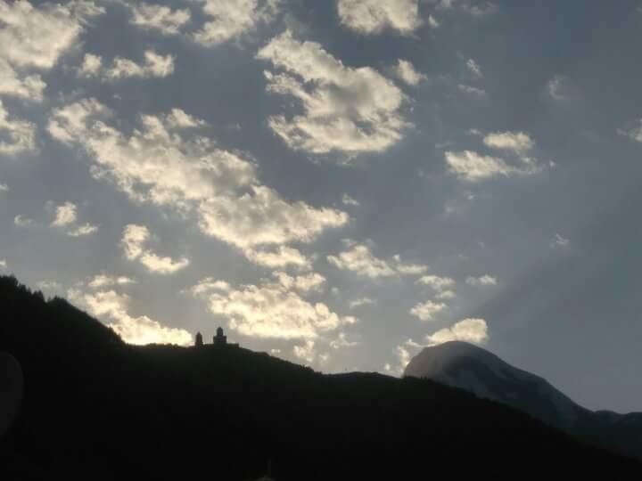 Belas Guesthouse Kazbegi Kültér fotó